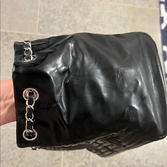 Chanel Quilted Chain Shoulder Bag - Picture 12 of 12